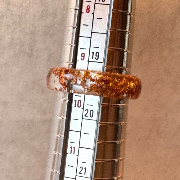 Gold Flecks Ring, size 9 1/2 - Picture 6 of 6